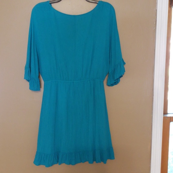 Dress - Picture 3 of 3